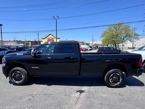 Diamond Black 2025 RAM 3500 Laramie
