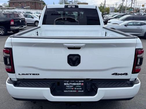 Bright White Clearcoat 2023 RAM 3500 Limited