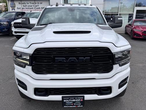 Bright White Clearcoat 2023 RAM 3500 Limited