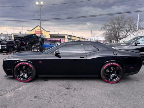 Pitch Black Clearcoat 2020 Dodge Challenger SRT Hellcat