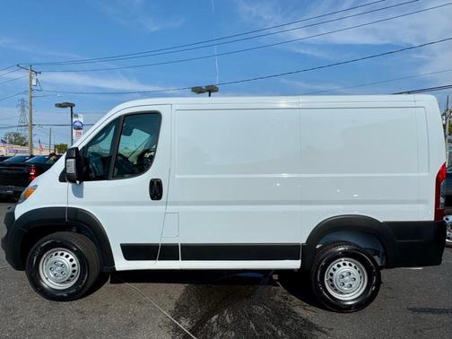 2025 RAM ProMaster 1500 Low Roof