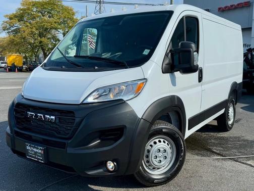 2025 RAM ProMaster 1500 Low Roof