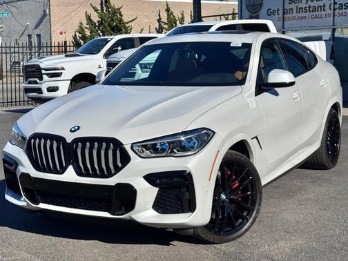 2023 BMW X6 xDrive40i