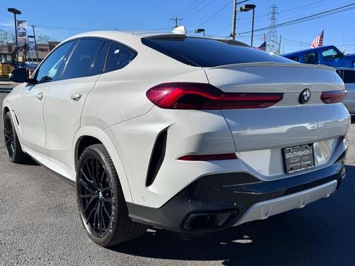 2023 BMW X6 xDrive40i