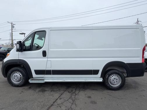 2025 RAM ProMaster 2500 Base