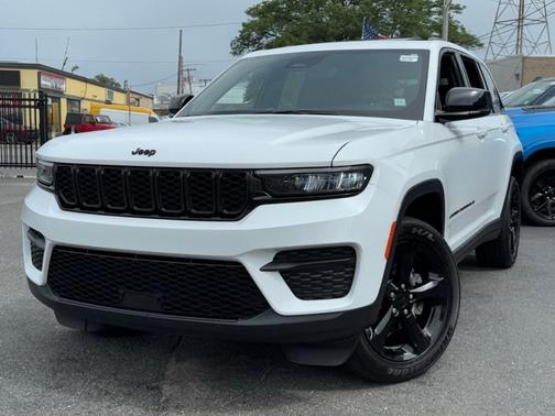 2024 Jeep Grand Cherokee Laredo
