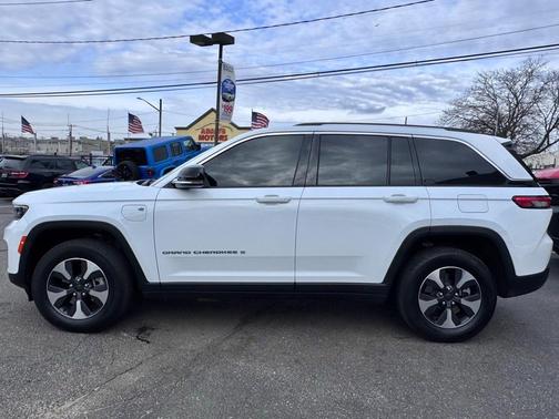2023 Jeep Grand Cherokee 4xe Base
