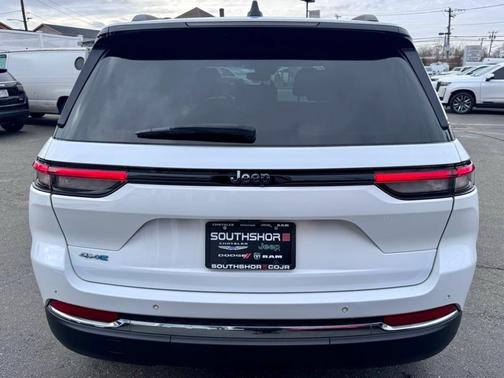 2023 Jeep Grand Cherokee 4xe Base