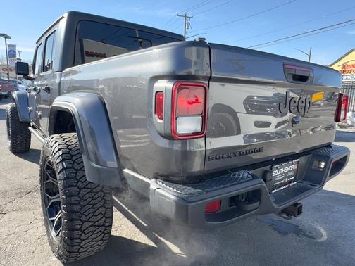 2022 Jeep Gladiator Sport