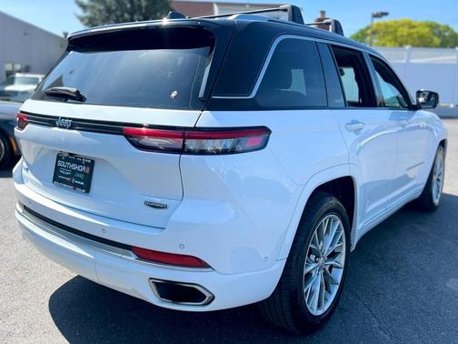 2022 Jeep Grand Cherokee 4xe Summit