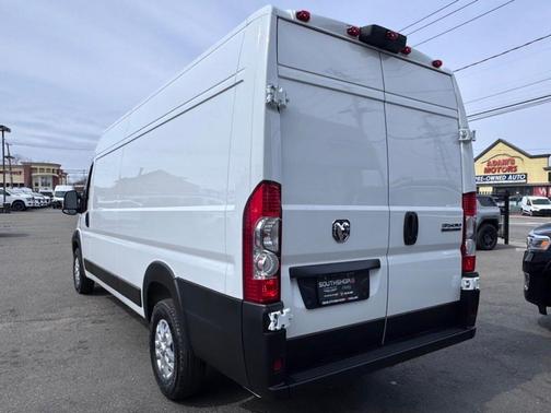Bright White Clearcoat 2025 RAM ProMaster 3500 High Roof