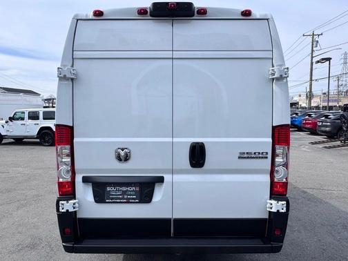Bright White Clearcoat 2025 RAM ProMaster 3500 High Roof