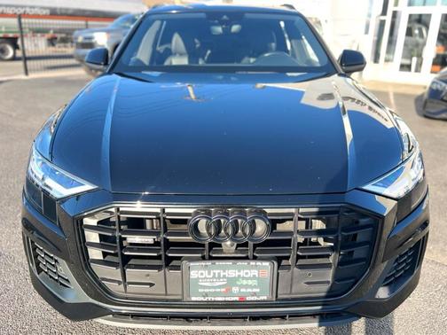 2021 Audi Q8 55 Premium