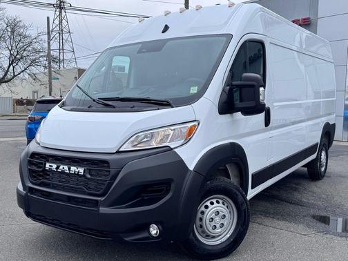 Bright White Clearcoat 2025 RAM ProMaster 3500 High Roof