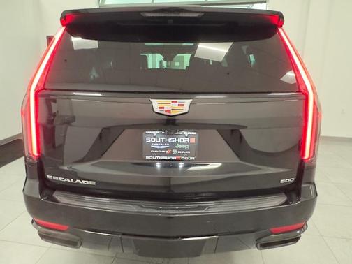 2024 Cadillac Escalade ESV Sport