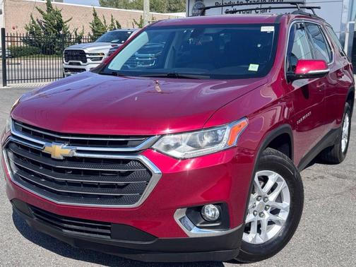 Cajun Red Tintcoat 2019 Chevrolet Traverse LT
