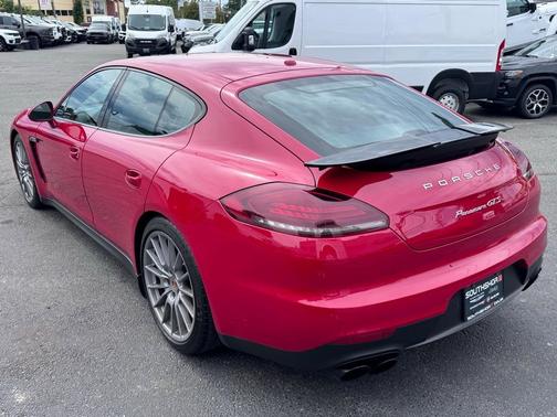 2014 Porsche Panamera GTS