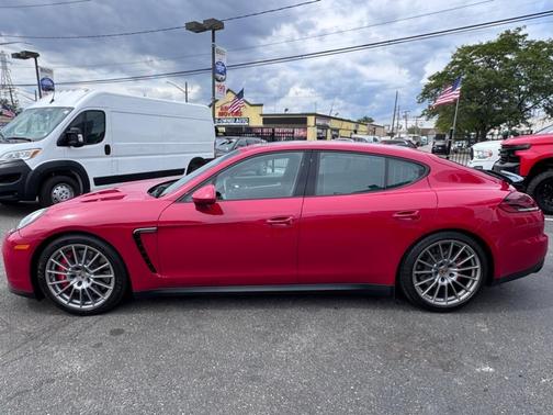 2014 Porsche Panamera GTS