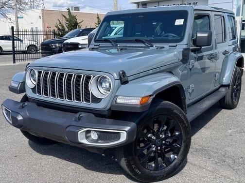 Anvil Clearcoat 2025 Jeep Wrangler 4xe Sahara