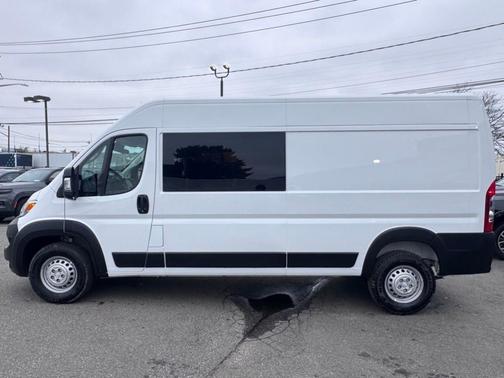 Bright White Clearcoat 2025 RAM ProMaster 2500 High Roof