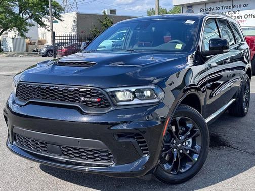 DB Black Crystal Clearcoat 2026 Dodge Durango GT