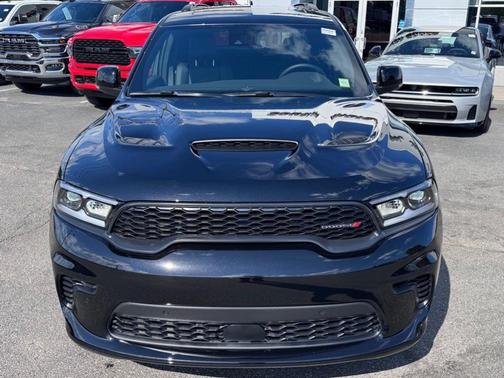DB Black Crystal Clearcoat 2026 Dodge Durango GT
