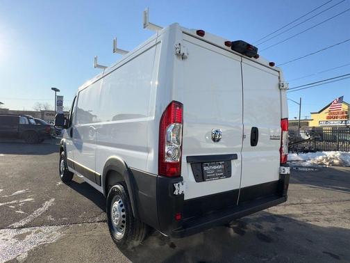 2025 RAM ProMaster 2500 Base