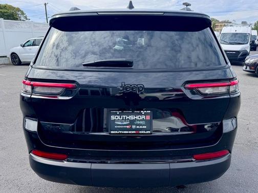 2024 Jeep Grand Cherokee L Laredo