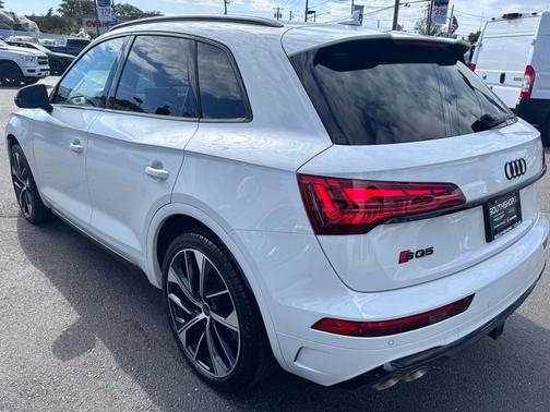 2024 Audi SQ5 3.0T Premium Plus