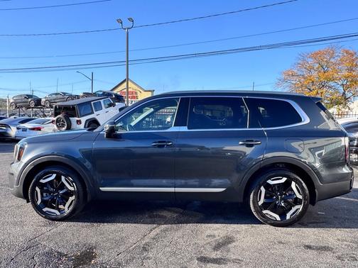 Gray 2024 Kia Telluride EX