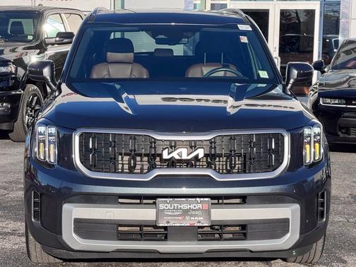 Gray 2024 Kia Telluride EX