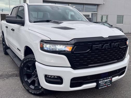 Bright White Clearcoat 2026 RAM 1500 Express