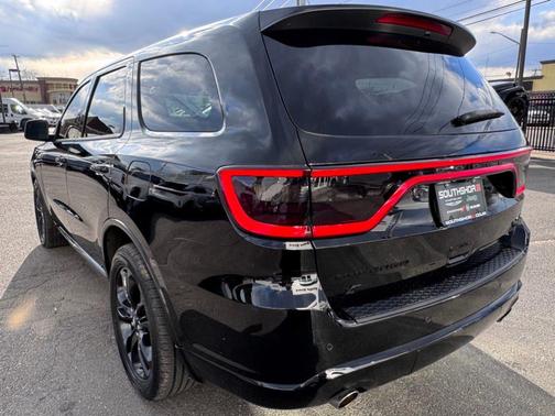 DB Black Crystal Clearcoat 2022 Dodge Durango R/T