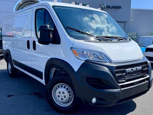 2025 RAM ProMaster 2500 Base
