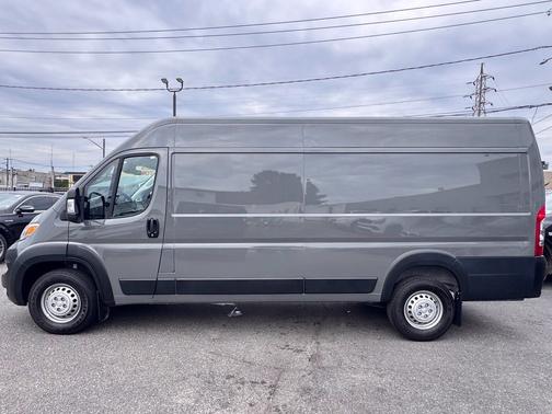 Ceramic Gray Clearcoat 2026 RAM ProMaster 3500 High Roof