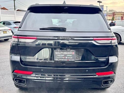 2024 Jeep Grand Cherokee Summit