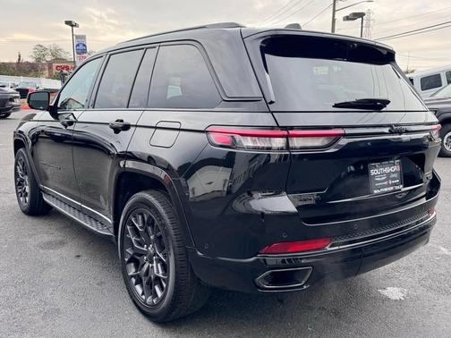 2024 Jeep Grand Cherokee Summit