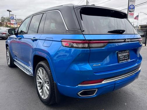 2023 Jeep Grand Cherokee Summit