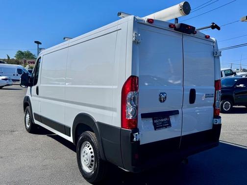 2025 RAM ProMaster 2500 Base