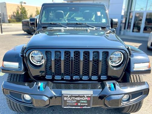 2022 Jeep Wrangler Unlimited 4xe Sahara