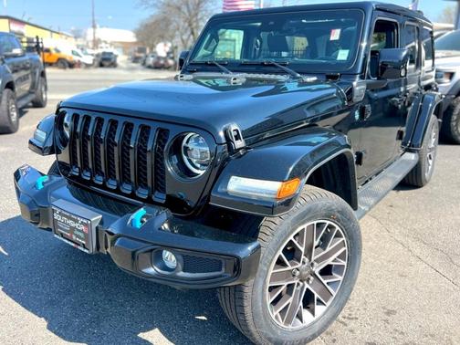 2022 Jeep Wrangler Unlimited 4xe Sahara