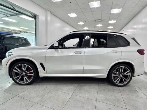2023 BMW X5 M50i