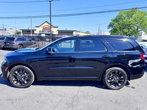 DB Black Crystal Clearcoat 2025 Dodge Durango R/T