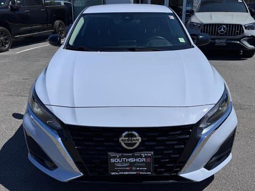 Gray Sky Pearl 2023 Nissan Altima 2.5 SR