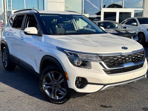 2021 Kia Seltos S