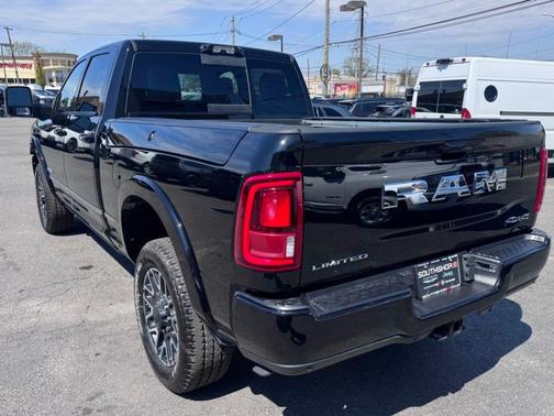 Diamond Black 2025 RAM 3500 Limited