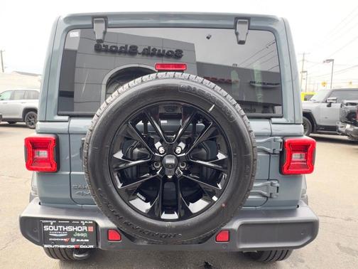 2025 Jeep Wrangler 4xe Sahara