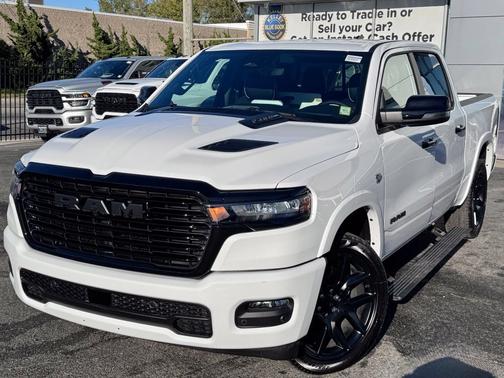 Bright White Clearcoat 2026 RAM 1500 Laramie