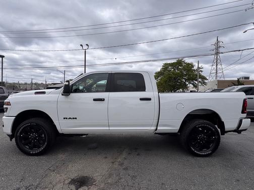 Bright White Clearcoat 2026 RAM 2500 Big Horn