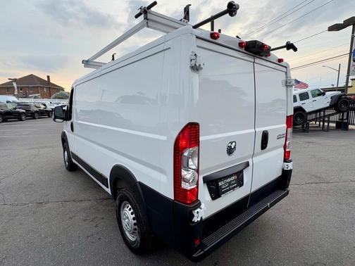 2025 RAM ProMaster 2500 Base